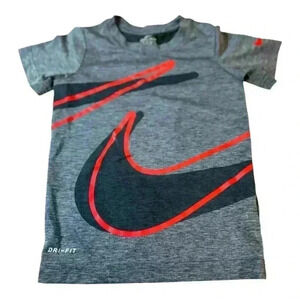 NIKE DRI-FIT T-SHIRT - size 3-4 years